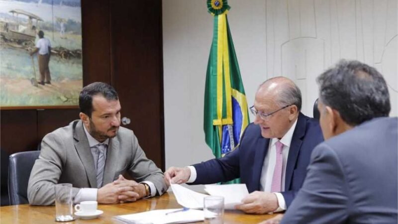 FNBF busca apoio de Alckmin para vencer burocracia excessiva e ampliar participação no mercado internacional