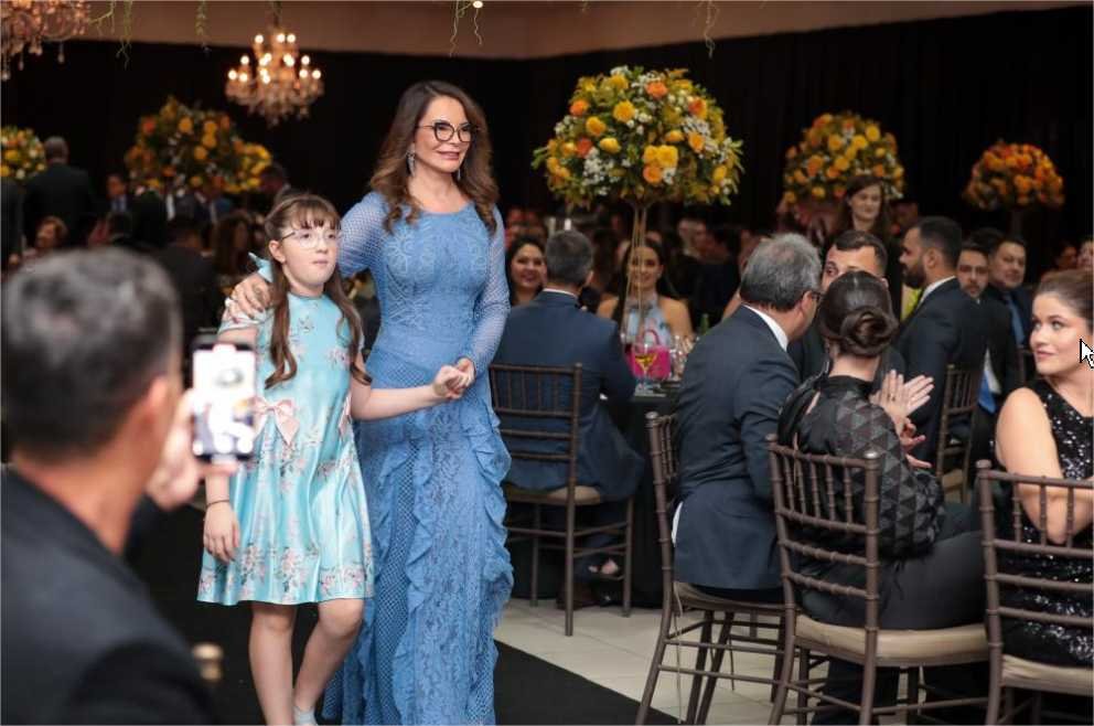 Primeira-dama do Estado recebe homenagens e título de embaixadora em evento de diversidade