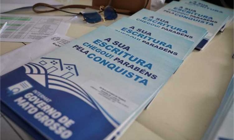 Governo entrega títulos definitivos a moradores dos bairros CPA 1 e 2 nesta segunda-feira (13)