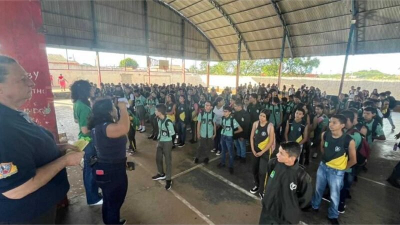 Detran-MT e Batalhão de Trânsito realizam pit stop educativo em escolas de Cuiabá