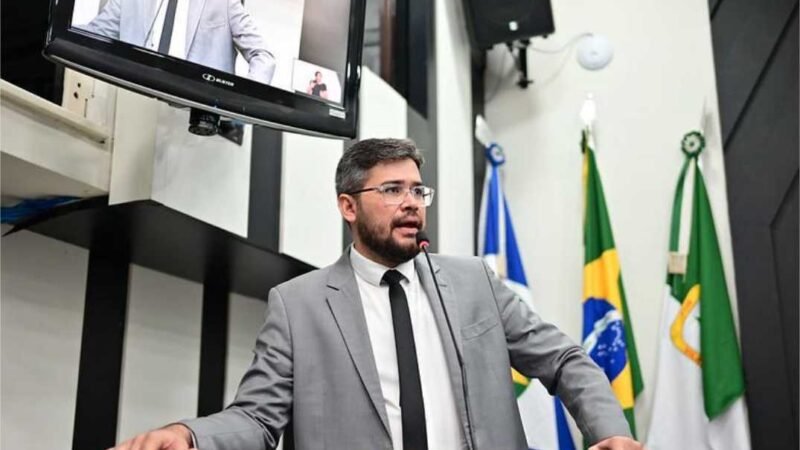 “A Prefeitura quer cobrar estacionamento porque está quebrada e não tem condições de fazer o básico”, afirma Fellipe Corrêa