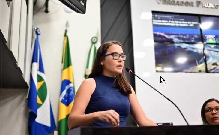 Mães falam sobre redimensionamento na escola Maria Dimpina