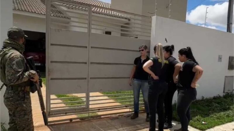 Mãe e filhas são encontradas mortas a facadas e com sinais de abuso sexual dentro de casa