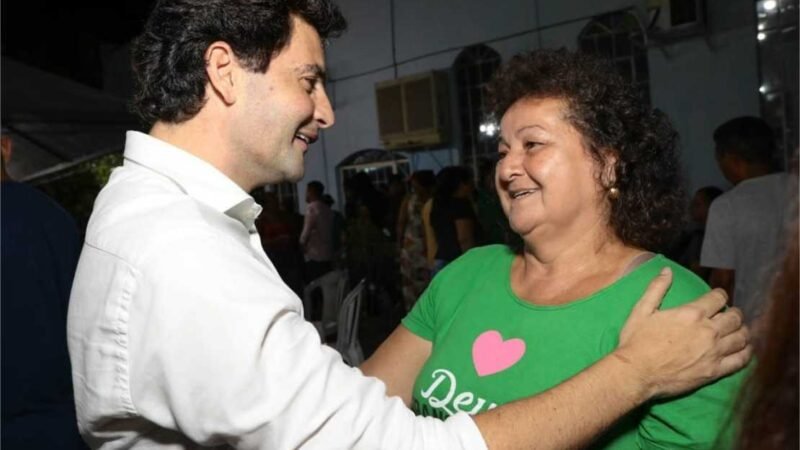 Com seriedade e gestão é possível fazer mais pela população, afirma Garcia ao entregar títulos