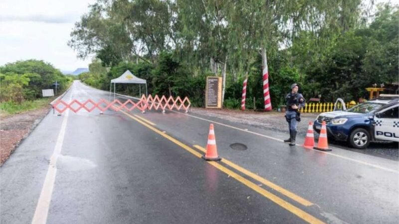 Rodovia para Chapada é parcialmente liberada para veículos leves nesta quarta-feira