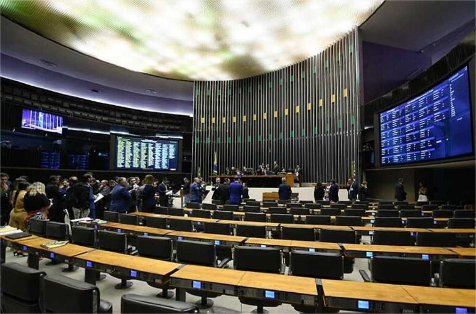 Congresso aprova Orçamento de 2024 com R$ 50 bilhões em emendas e salário mínimo de R$ 1.412