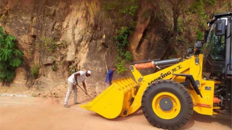 Deslizamento de terra na MT-251 acende alerta e Defesa Civil é acionada; veja vídeo