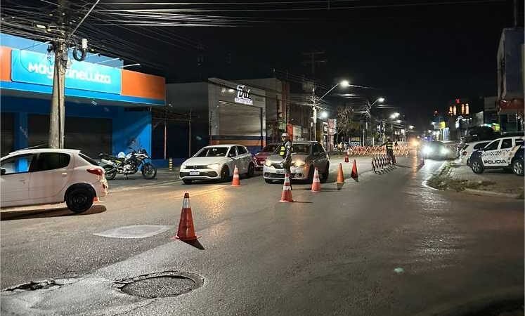 Fiscalização de trânsito resulta na prisão de 11 motoristas em Cuiabá