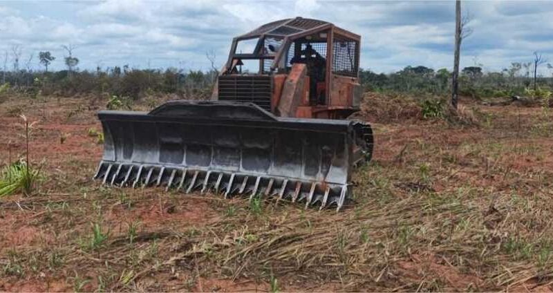 Sema e Dema apreendem máquinas, tratores e armas de fogo durante fiscalização ambiental