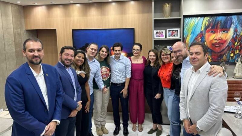 Primeira-dama de MT mobiliza grupo de ação para o combate à violência doméstica