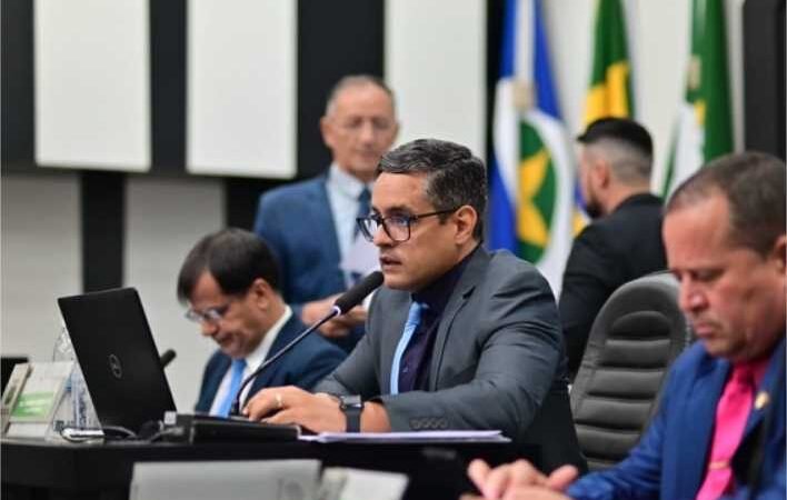 Câmara aprova projetos e honrarias durante Sessão Ordinária