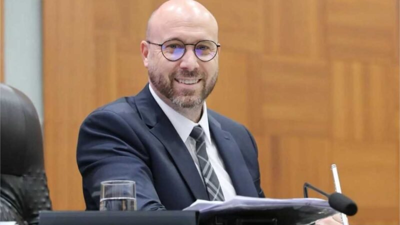 No 1° ano na AL, Beto deixa sua marca e reforça: “Política é saber ouvir as pessoas”