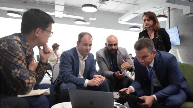 Governador articula venda de créditos de carbono de MT a Singapura