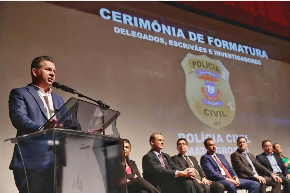 “Os 313 novos policiais civis estão sendo equipados com a Glock nova, uniformes e tecnologia de ponta”, afirma governador