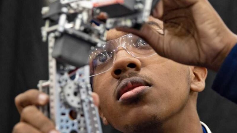 Estudantes de Sinop vão participar de campeonato nacional de robótica