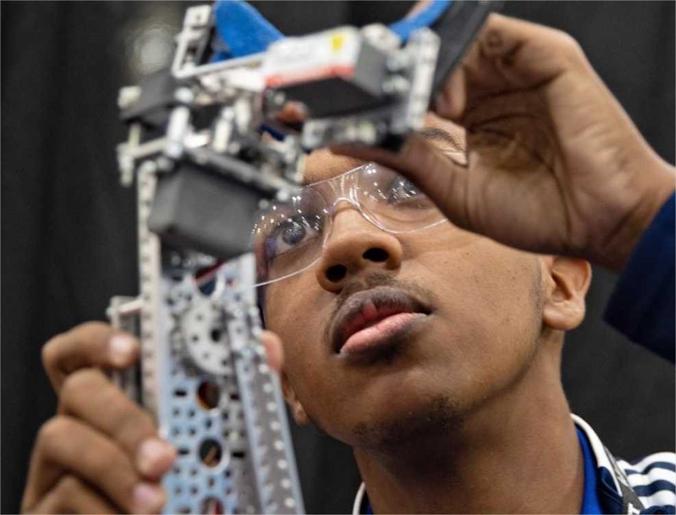 Estudantes de Sinop vão participar de campeonato nacional de robótica