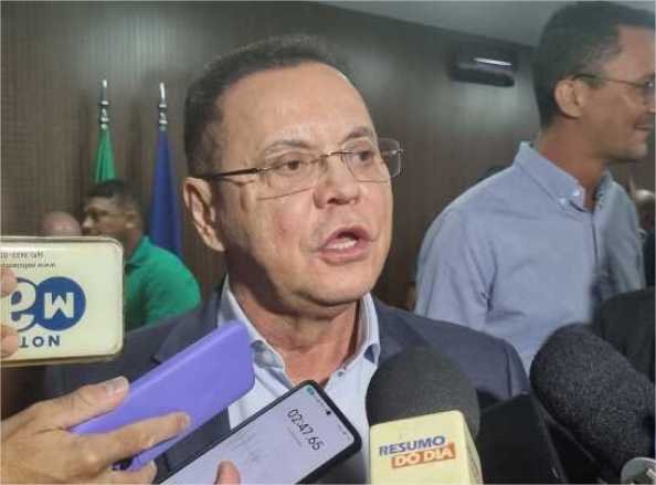 Botelho conversa com Max Russi para acessar PSB e provocará nova conversa com PSD: veja o vídeo