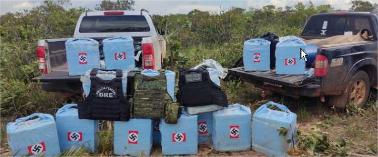 Força-tarefa apreende 500 kg de cocaína com símbolo nazista e causa prejuízo de R$ 9 milhões ao crime