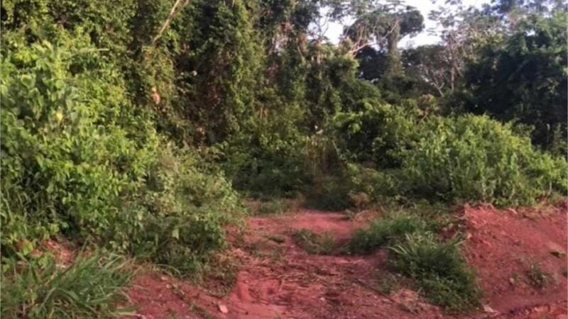 Corpo de homem é encontrado amarrado dentro de rio; suspeitos são presos