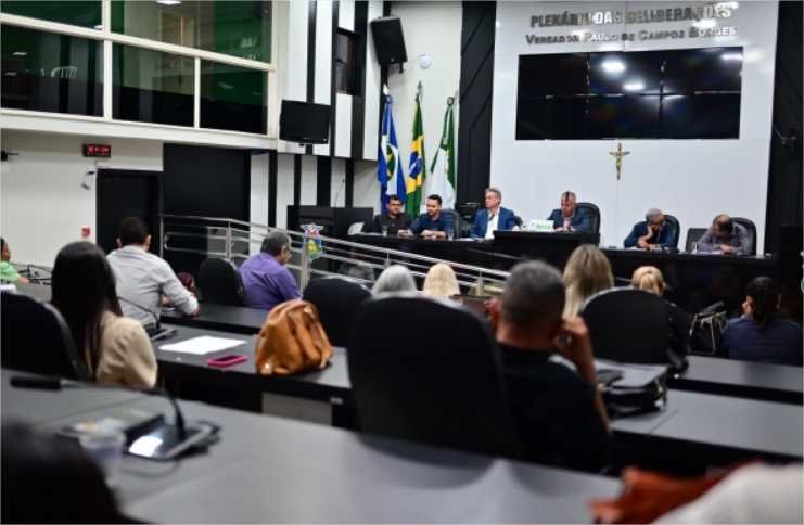 Reunião entre contadores e Prefeitura de Cuiabá é mediada pelo presidente Chico 2000..