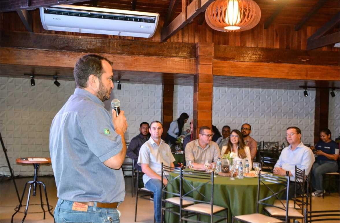 Para avançar em novos mercados, setor de base florestal precisa seguir unido