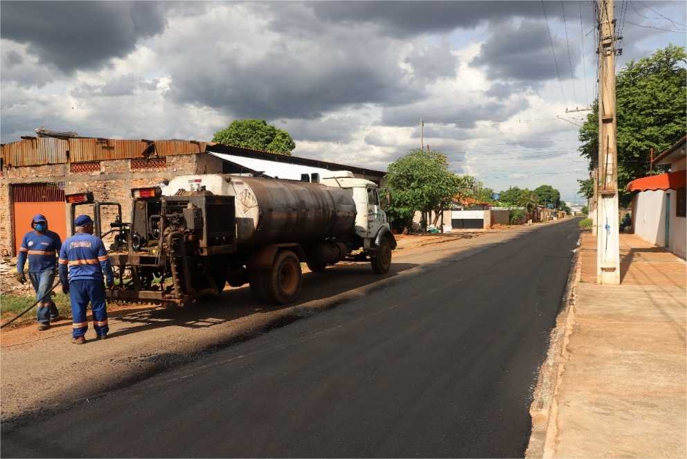 OPERAÇÃO TAPA-BURACOS – Várzea Grande vai executar 1.100 toneladas de massa asfáltica em janeiro e fevereiro de 2024