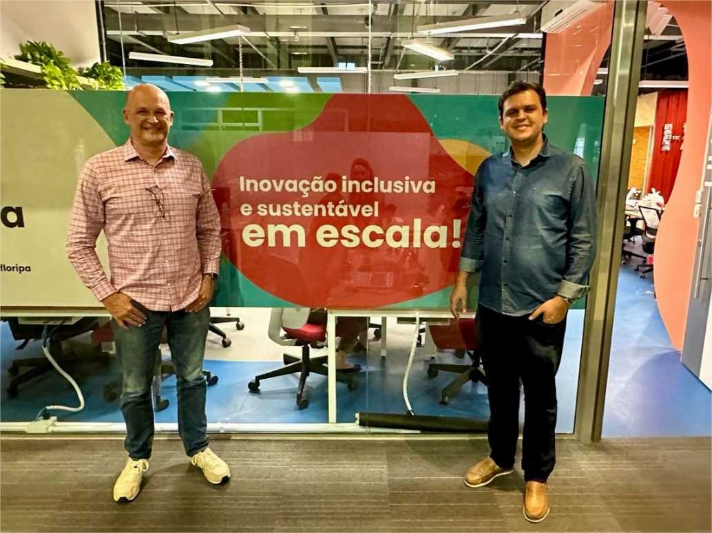 Thiago Silva visita Centro de Inovação de Florianópolis e propõe modernização na gestão pública