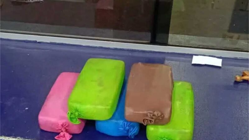 Mulher com cocaína na bagagem é presa pela PRF em Rondonópolis