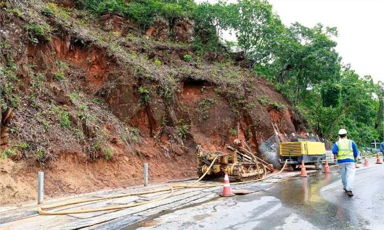 Trânsito no Portão do Inferno está bloqueado das 9h às 14h