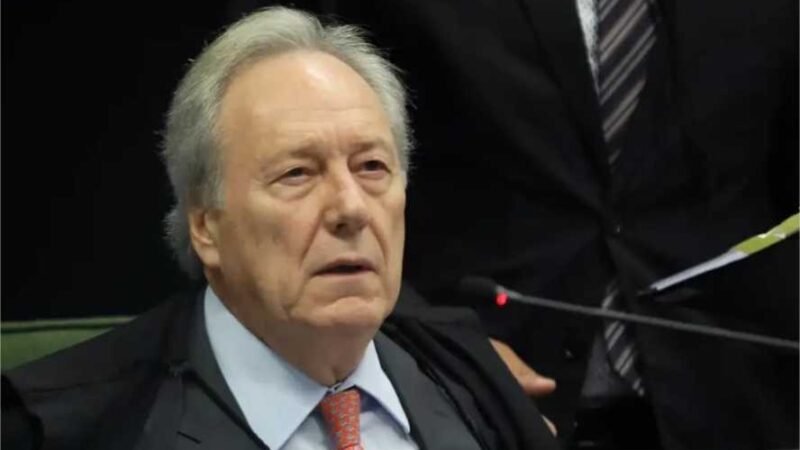 Lula anuncia Lewandowski como novo ministro da Justiça e Segurança Pública