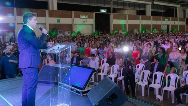 Seduc dá posse a 2,5 mil novos gestores para atuarem nas 647 escolas de Mato Grosso