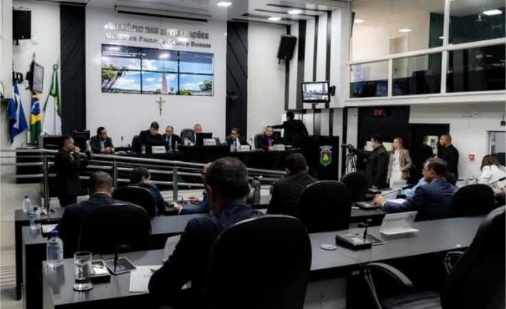 Câmara aprova requerimentos e honrarias durante sessão desta terça-feira (6)