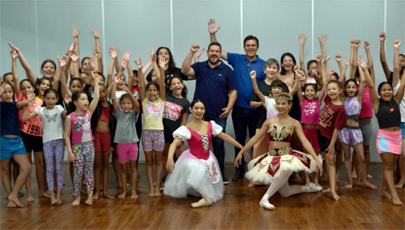 Thiago Silva viabiliza recursos para a promoção de oficinas artístico-cultural para crianças e jovens