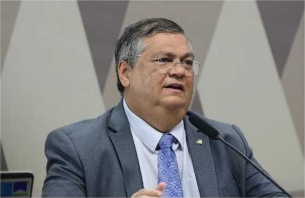 Flávio Dino propõe câmeras em uniformes de agentes de segurança privada