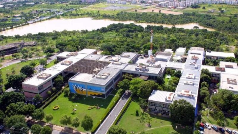 Governo de MT envia equipes e alimentos para auxiliar Cáceres após temporal