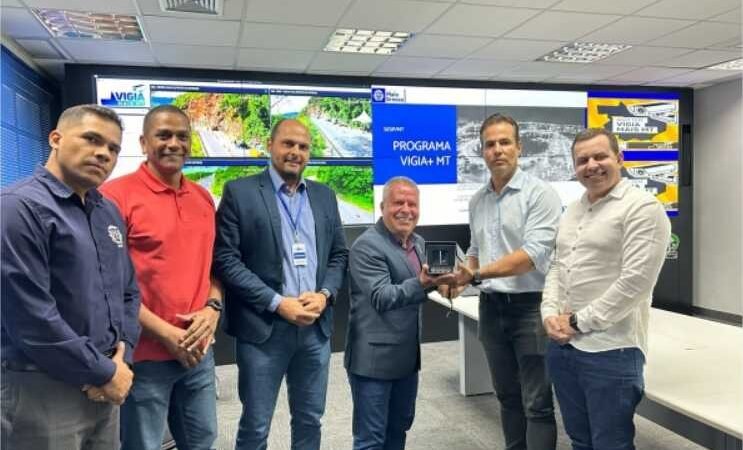 Câmara adere ao Vigia Mais MT e recebe 15 câmeras de segurança