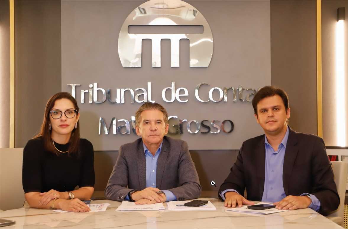 Thiago Silva e Janaína Riva reúnem com o presidente do TCE para tratarem sobre repasses à Santa Casa