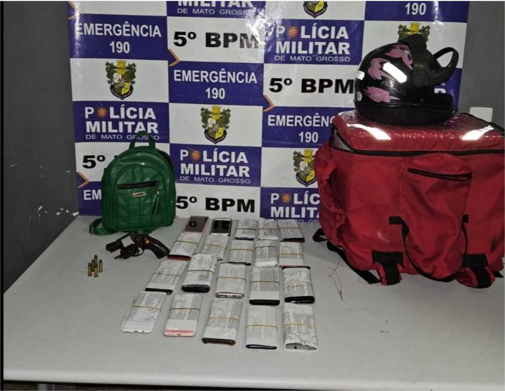 Polícia Militar frustra tentativa de roubo, recupera 20 aparelhos celulares e apreende arma de fogo