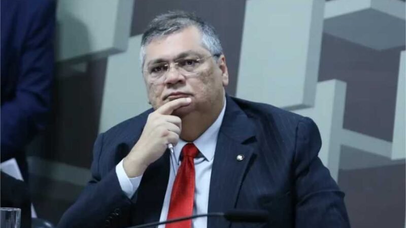 Dino toma posse como ministro do STF nesta quinta e herdará 344 processos
