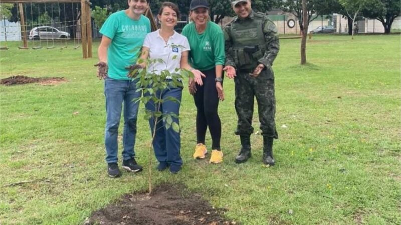 Fabio destina mais de R$ 1 milhão a projeto e participa de plantio de mudas na Arena Pantanal