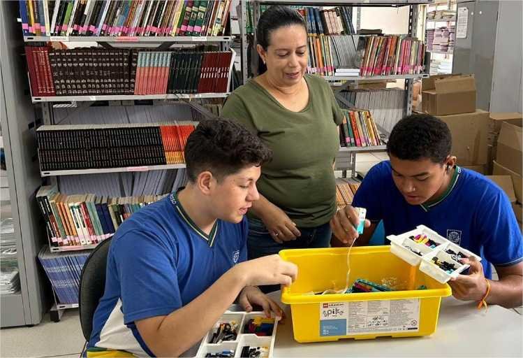 “Muitos alunos estão descobrindo habilidades até então desconhecidas”, diz professora de escola estadual