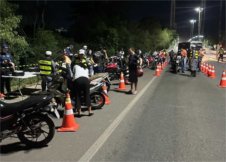 Operação Lei Seca remove 55 motocicletas na noite desta quarta-feira (13)