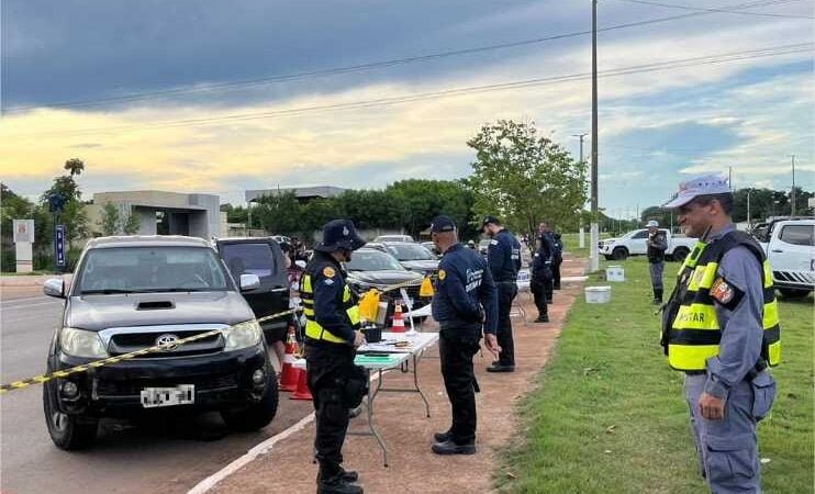 Fiscalização prende seis motoristas alcoolizados em Várzea Grande na tarde deste domingo (17)