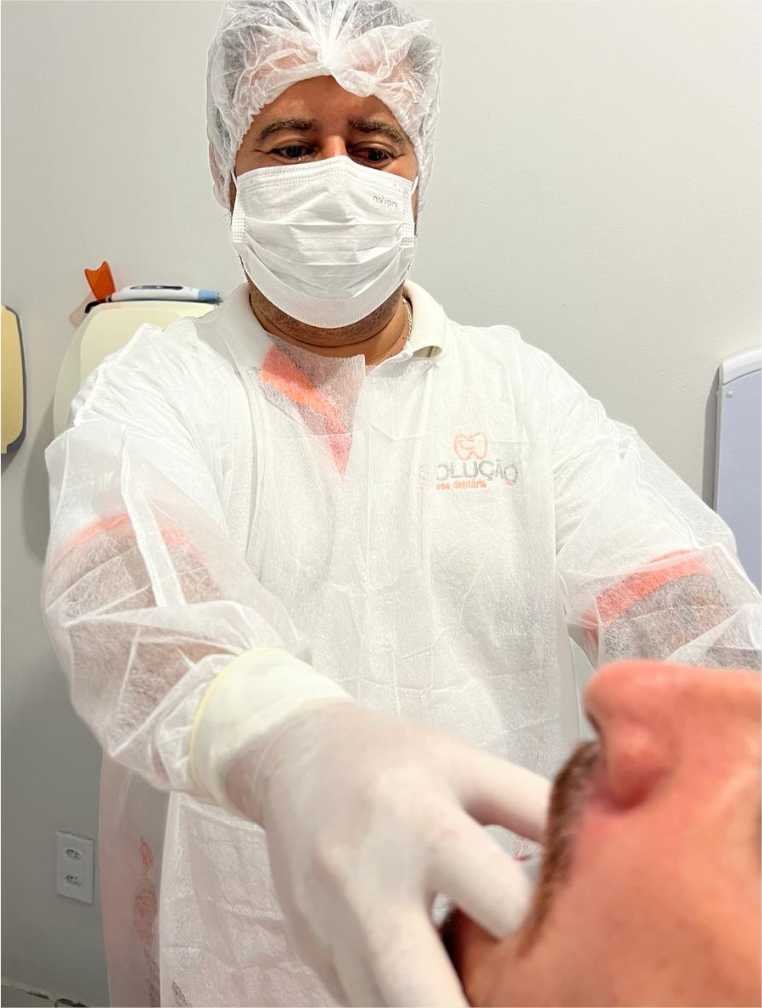 Trabalho integrado restaura saúde bucal de reeducandos em cadeia pública