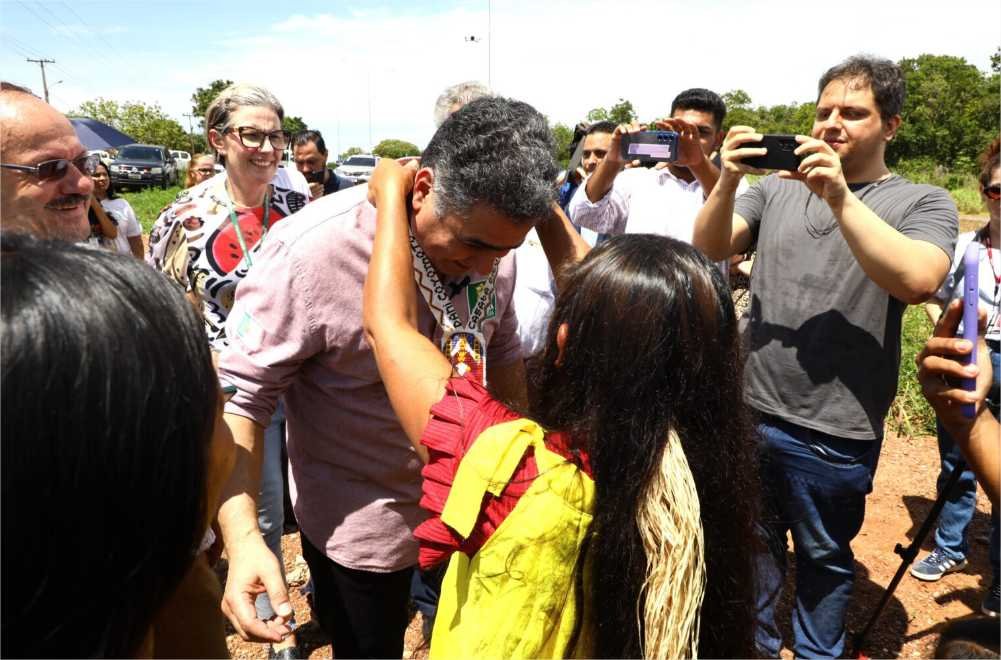 Prefeitura de Cuiabá sede 1° área que abrigará indígenas venezuelanos da etnia Warao no Centro-Oeste; veja vídeo