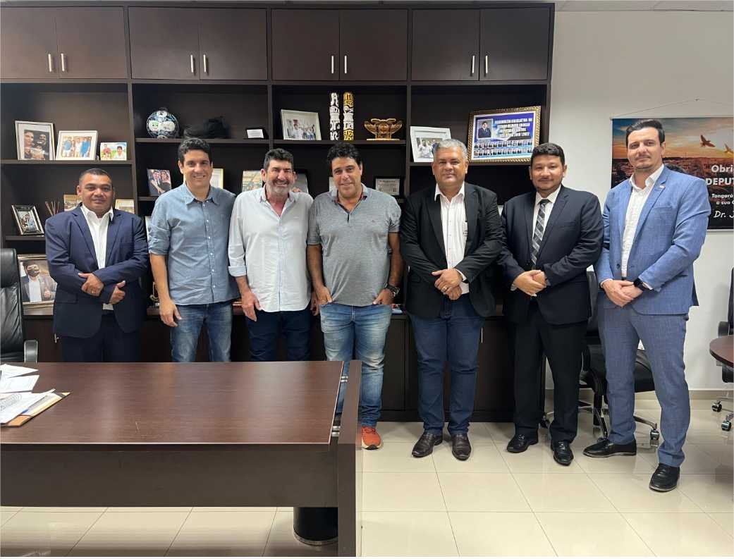 Dr. Vicente Palmiro recebe apoio de mais um deputado e consolida seu nome como pré-candidato