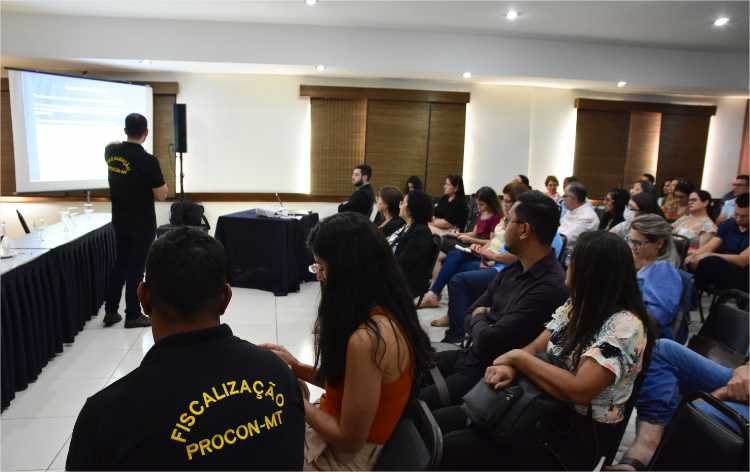 Procon Estadual promove reunião técnica para fortalecimento da defesa do consumidor em MT