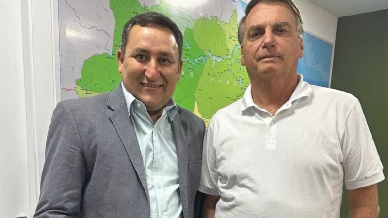 Bolsonaro recebe pré-candidato do PL em Paranatinga e prega união da direita em MT