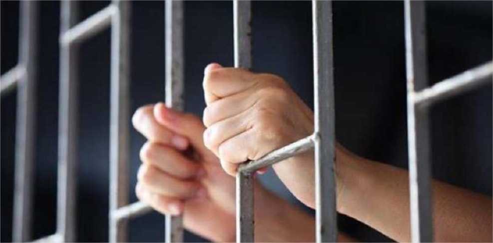 Idoso é preso ao assediar jovem em transporte coletivo de Cuiabá