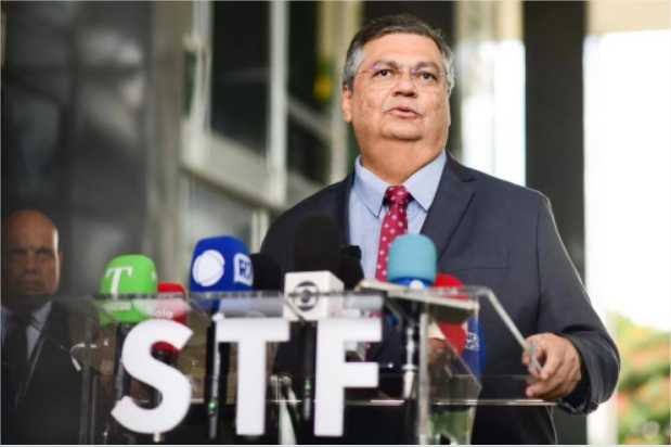 STF proíbe licença superior a 120 dias para deputados estaduais de MT e PE